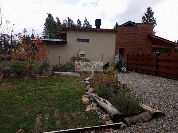 Se vende Casa en barrio privado de Bariloche