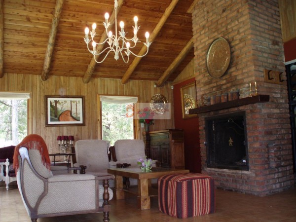 INCREIBLE CASA EN VENTA SOBRE COSTA AL LAGO MORENO