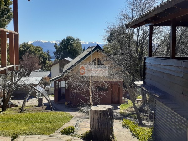 SE VENDE CASA + CABAÑA EN PH en BARILOCHE 