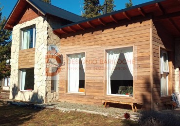 Se vende Casa en barrio privado de Bariloche